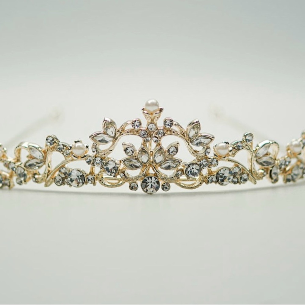 Elegant Gold, pearls, and gem tiara